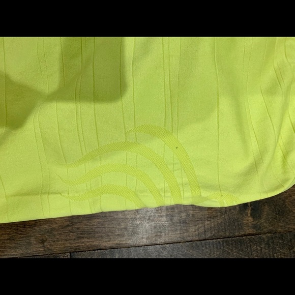Small lime green Champion tank with bra - Picture 2 of 5